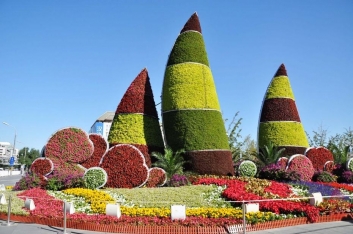 五色草绿色雕塑为西安建设国家中心城市贡献生态艺术之美